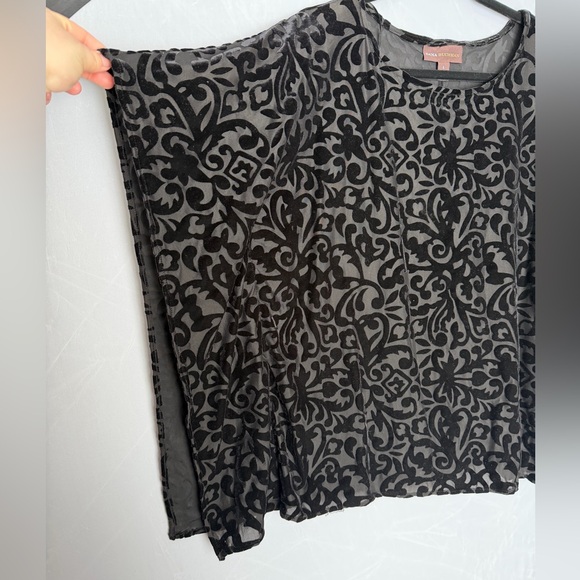 Dana Buchman Floral Velvet Poncho - Picture 3 of 4